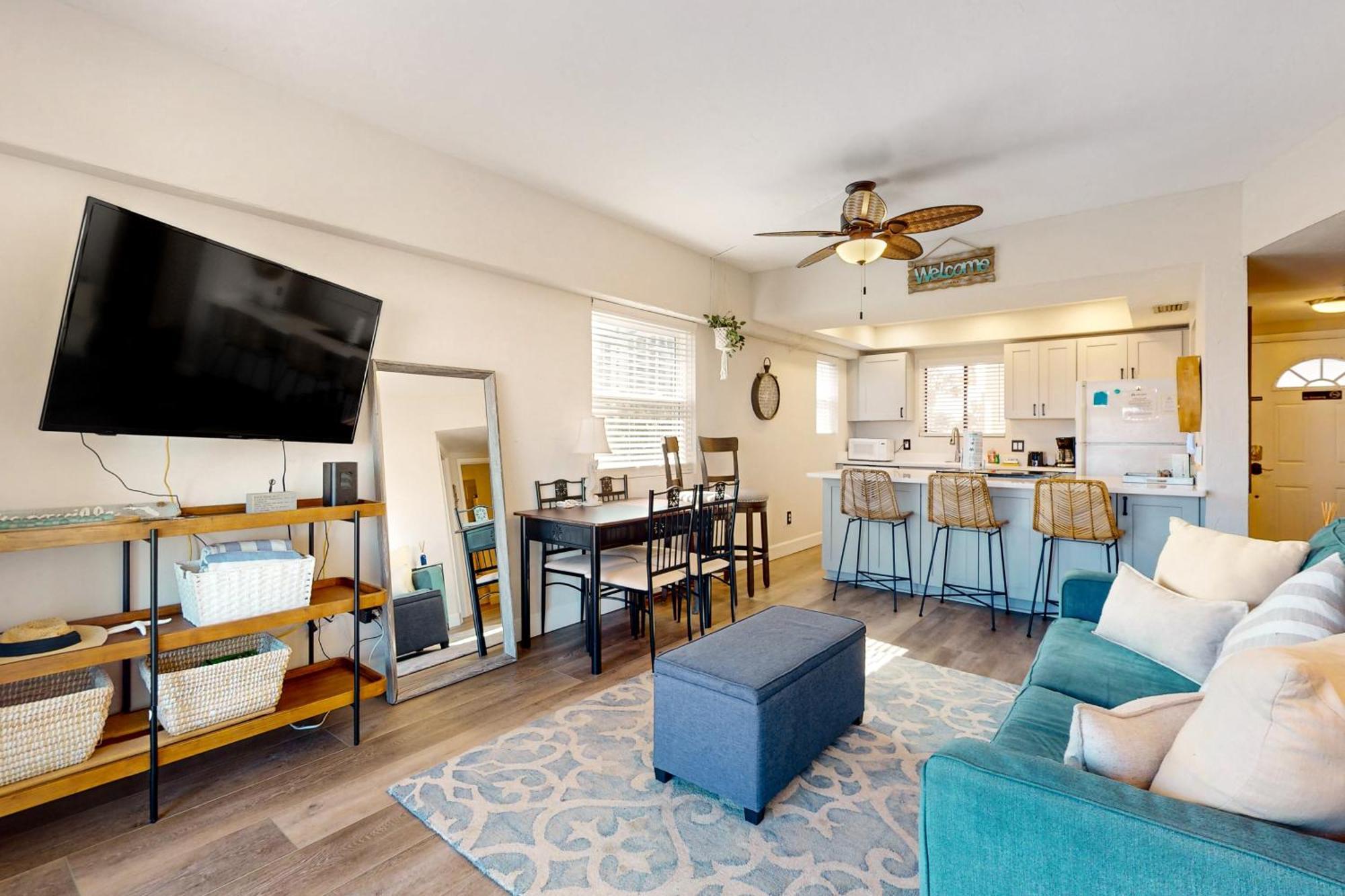 Jax Beach Oceanfront Getaway Джэксонвилл-Бич Номер фото